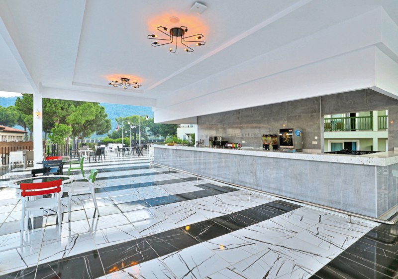 Ausstattung & Service