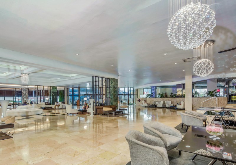 Ausstattung & Service