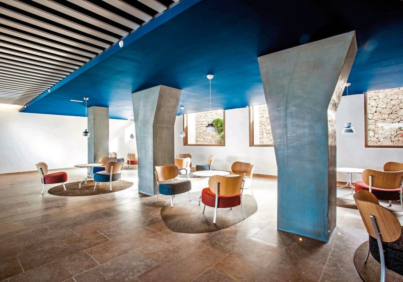 Ausstattung & Service