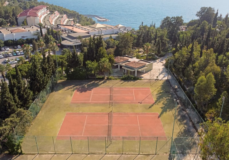 Tennis