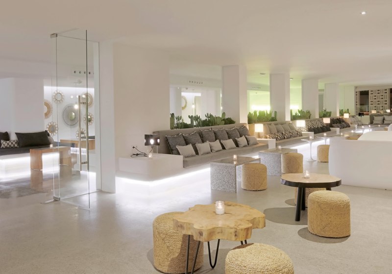 Ausstattung & Service