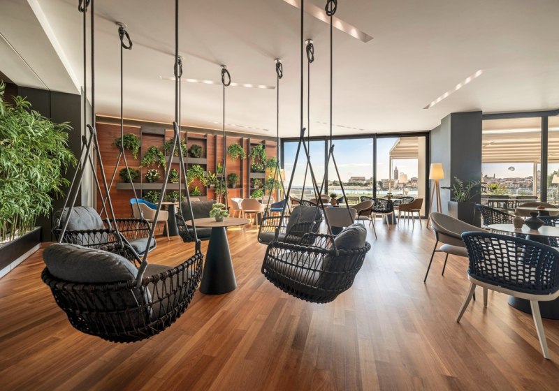 Ausstattung & Service