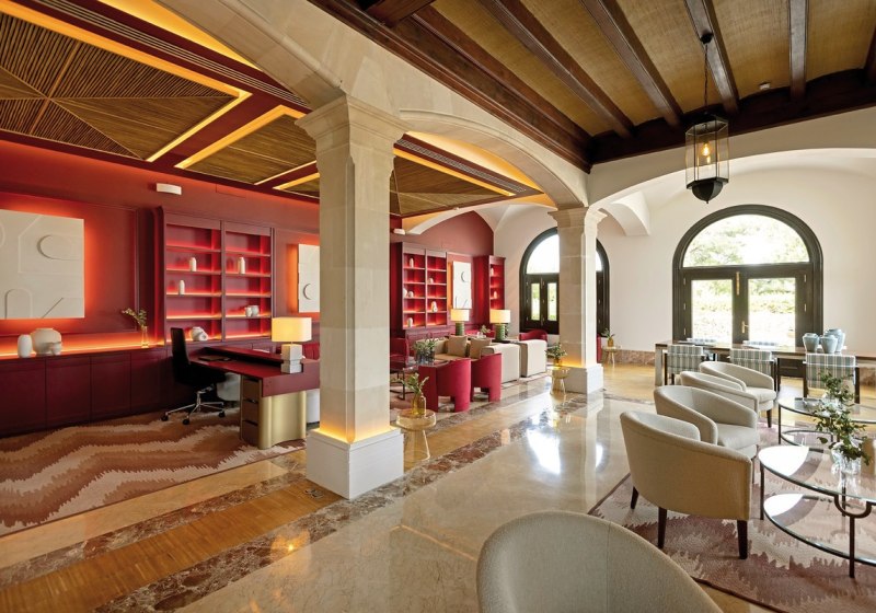 Ausstattung & Service