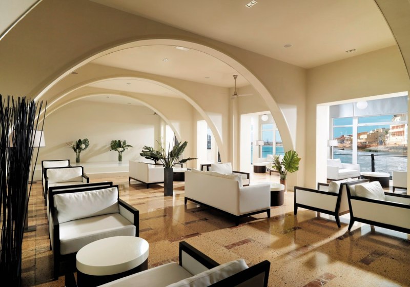 Ausstattung & Service