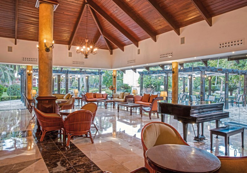 Ausstattung & Service